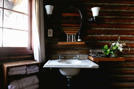 Captain Whidbey Inn
