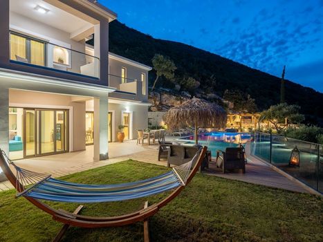Artemis Villas