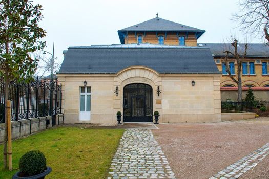 Les Suites du 33