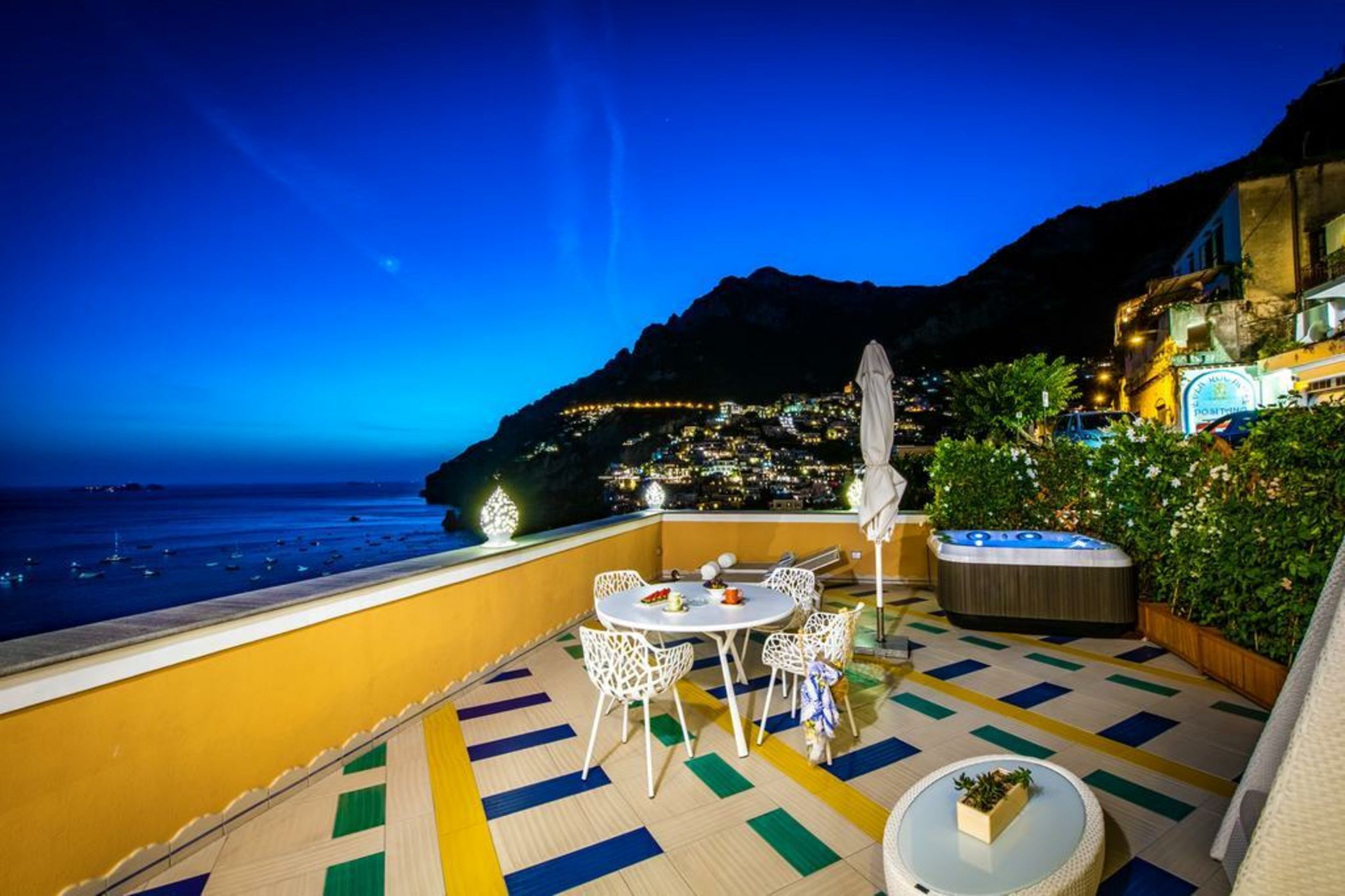 Hotel Eden Roc Suites