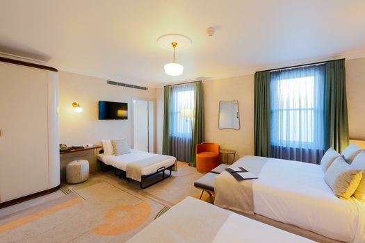 Tattersalls Hotel