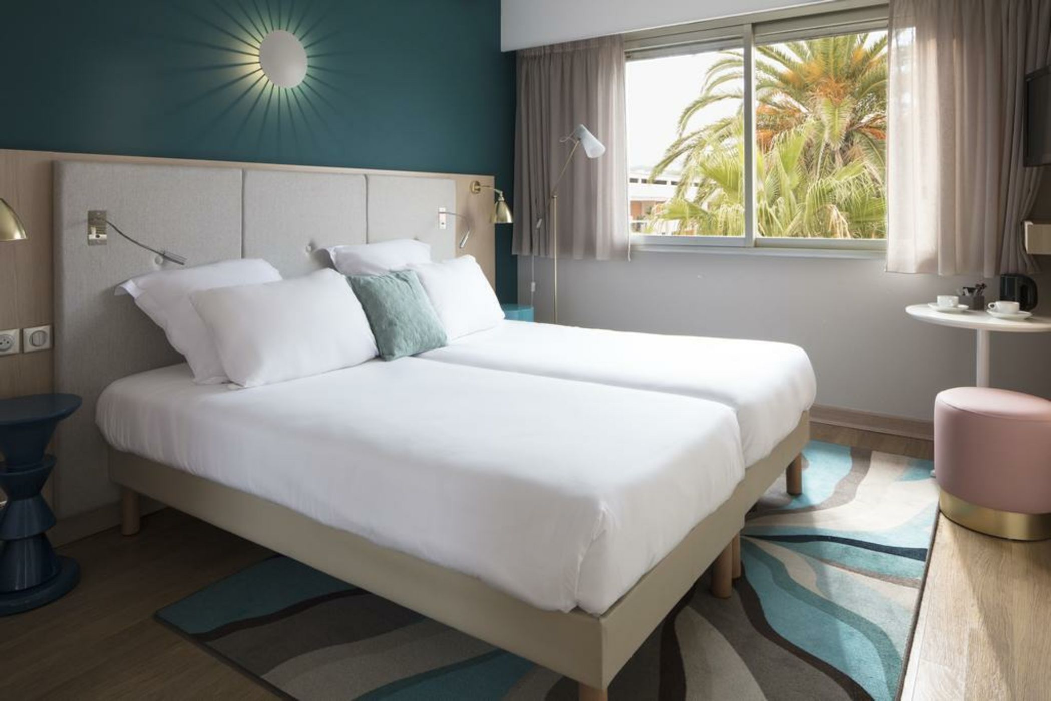 Mercure Villeneuve Loubet Plage