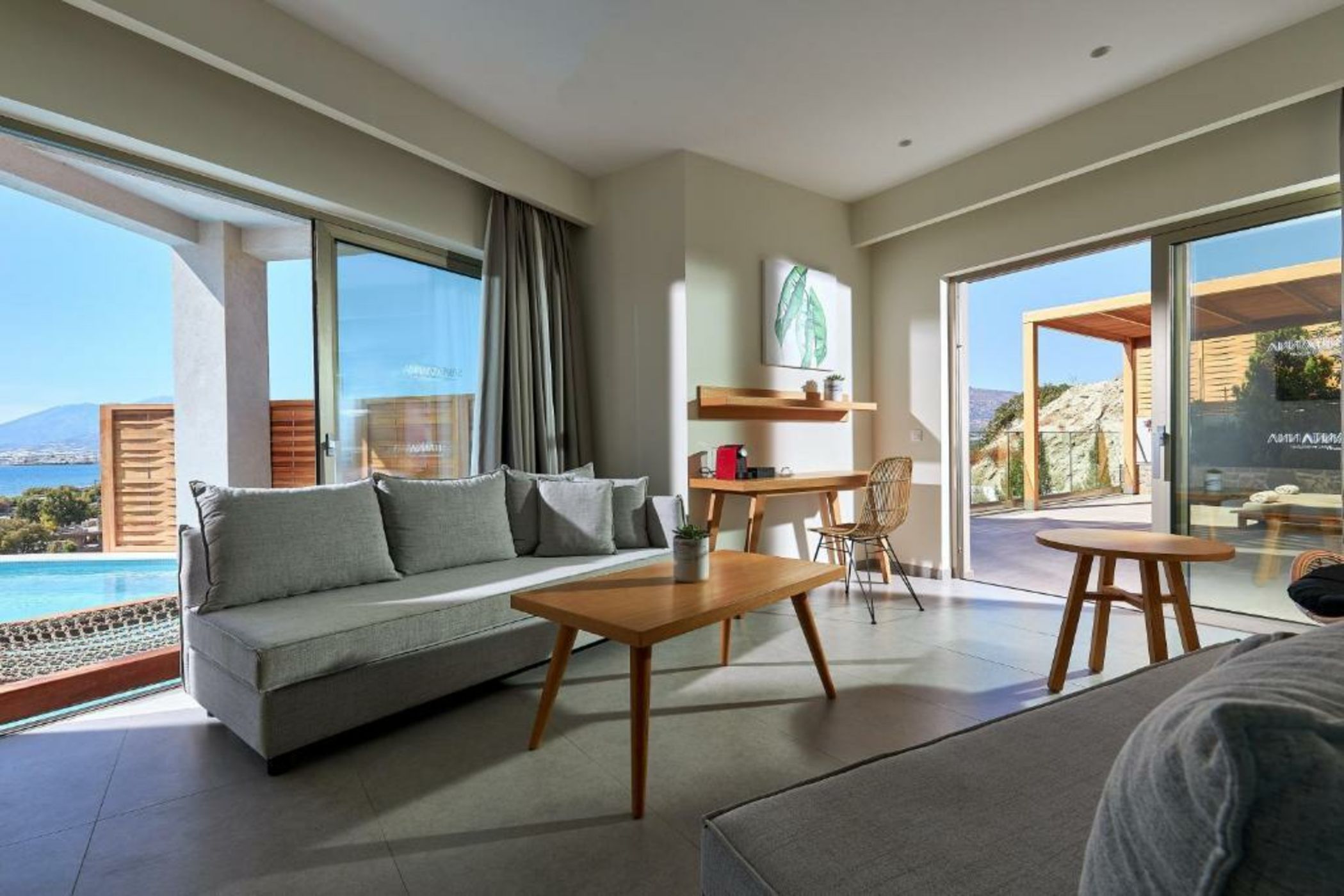 Enorme Santanna Beach