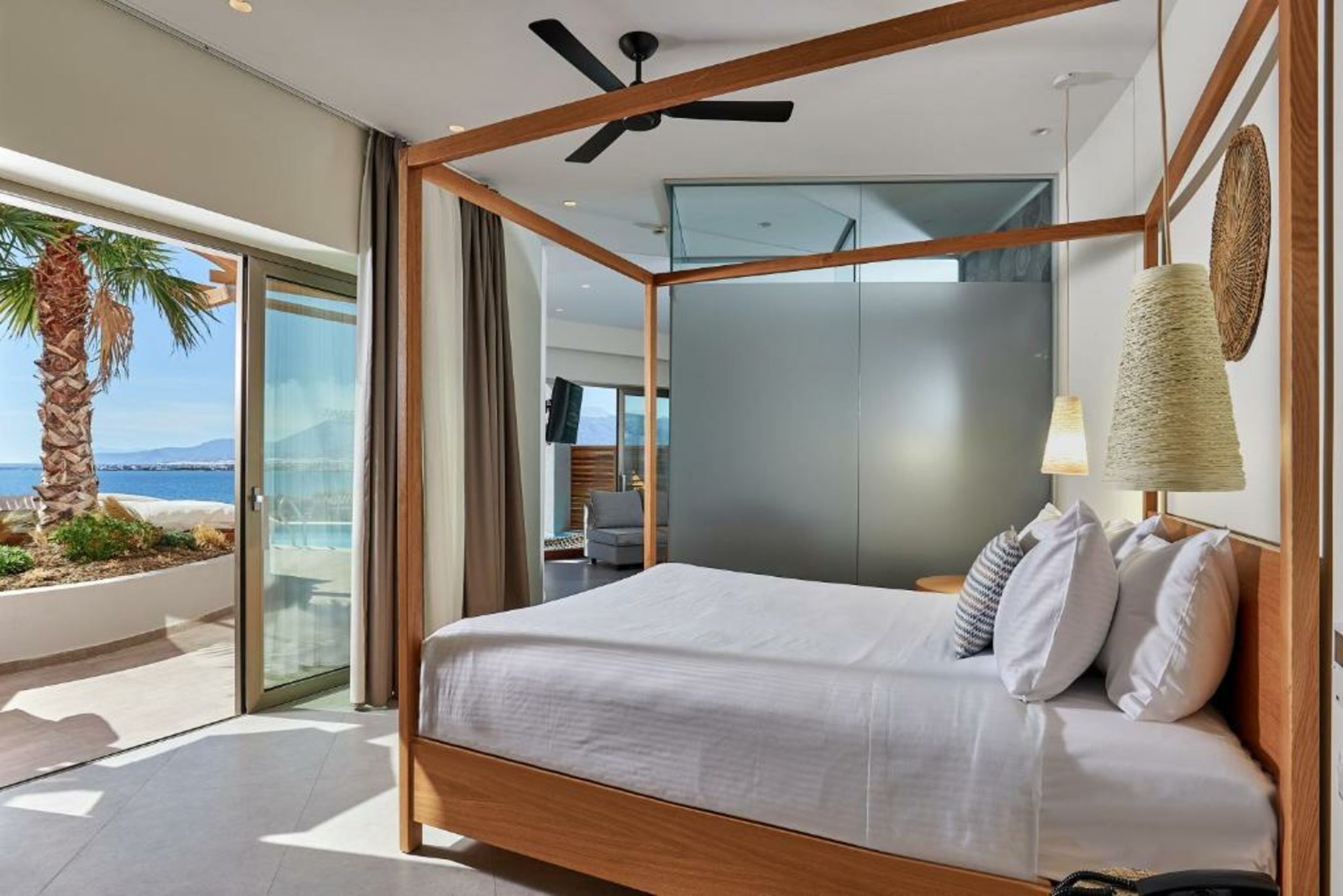 Enorme Santanna Beach