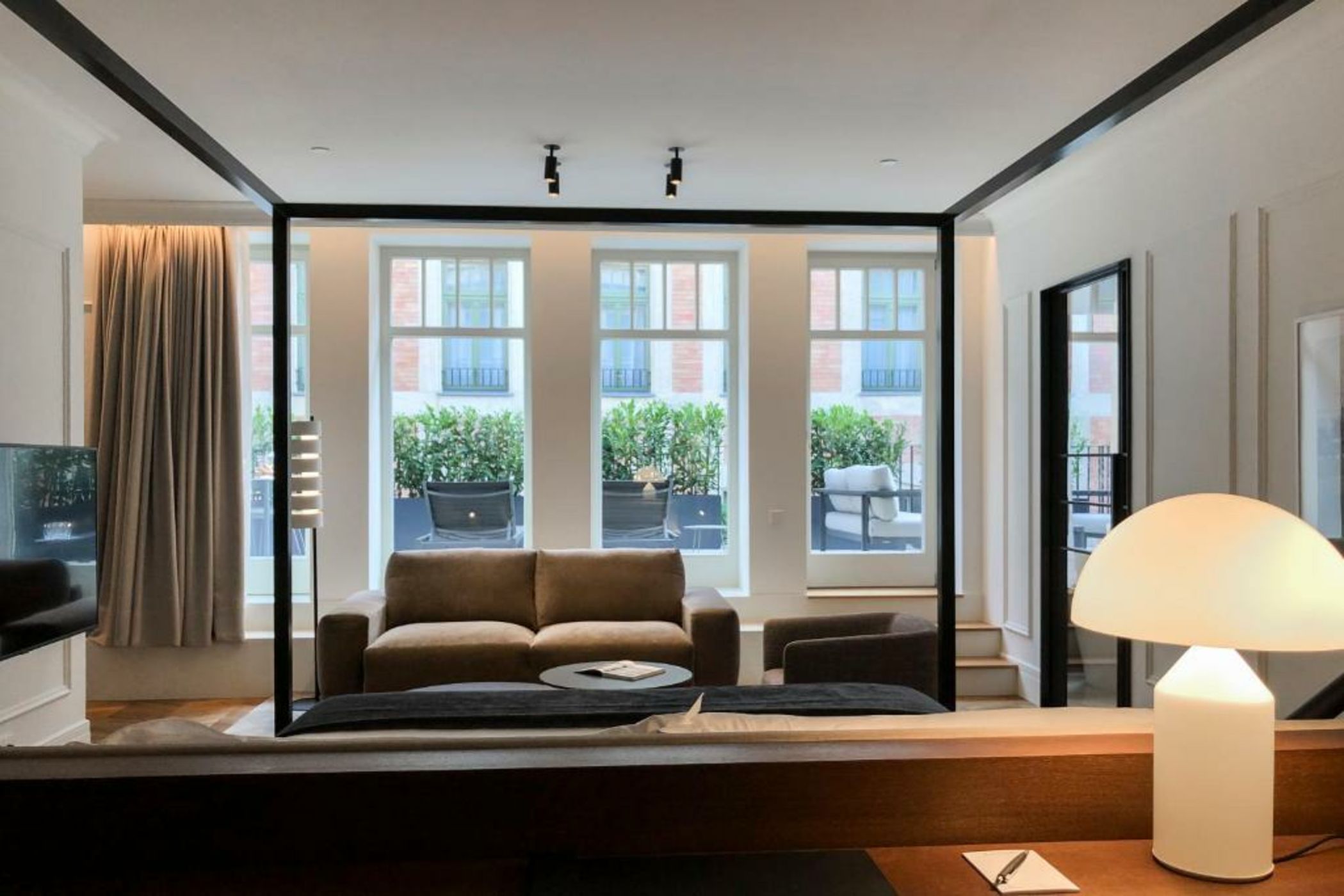 Kozmo Hotel Suites & Spa - The Leading Hotels of the World