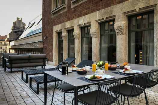Kozmo Hotel Suites & Spa - The Leading Hotels of the World
