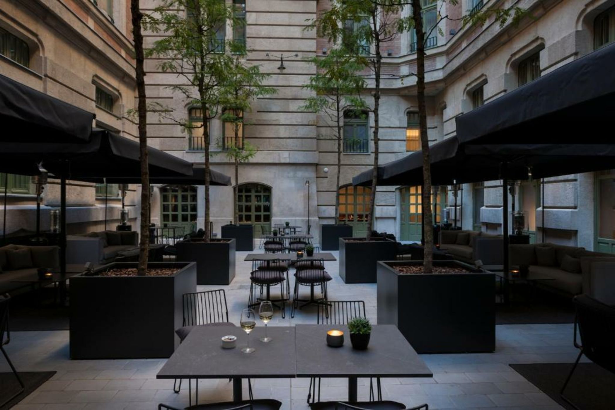 Kozmo Hotel Suites & Spa - The Leading Hotels of the World