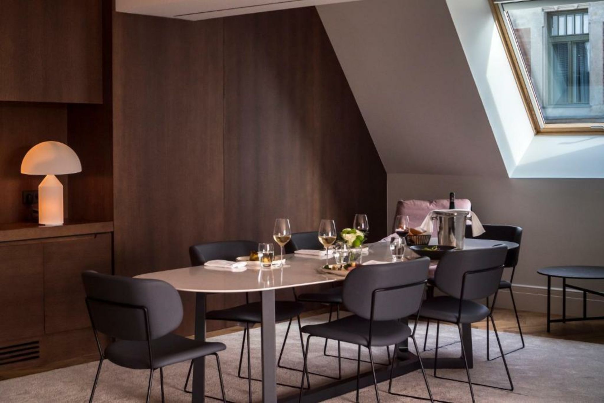 Kozmo Hotel Suites & Spa - The Leading Hotels of the World