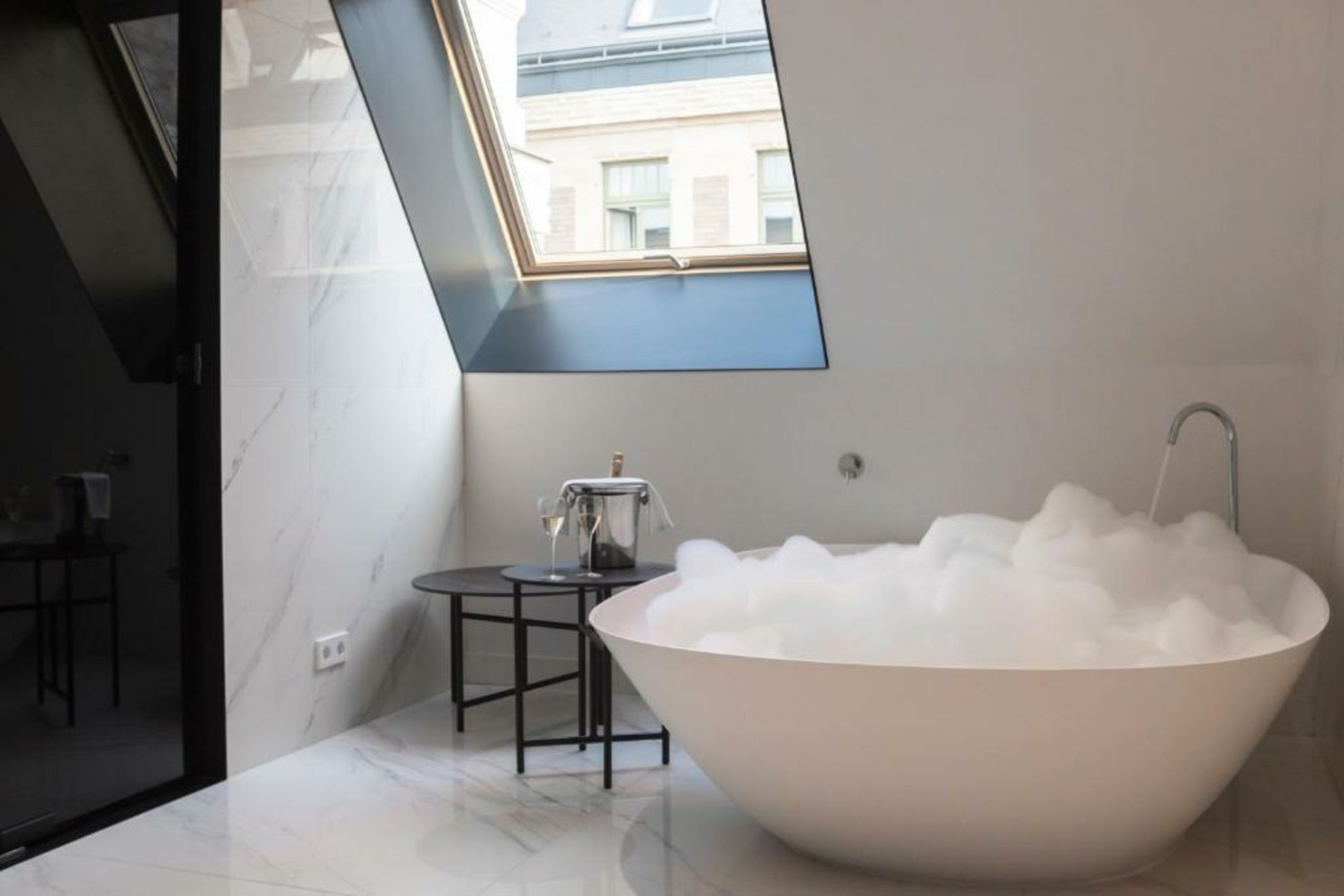 Kozmo Hotel Suites & Spa - The Leading Hotels of the World