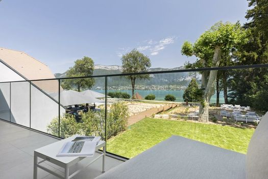 Black Bass Hotel