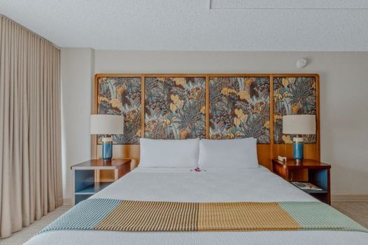 White Sands Hotel