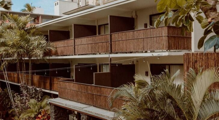 White Sands Hotel