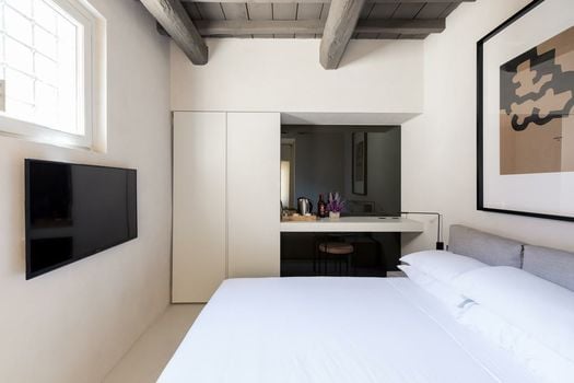Hotel Scenario