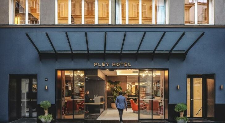 PLEY Hotel