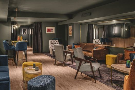 PLEY Hotel