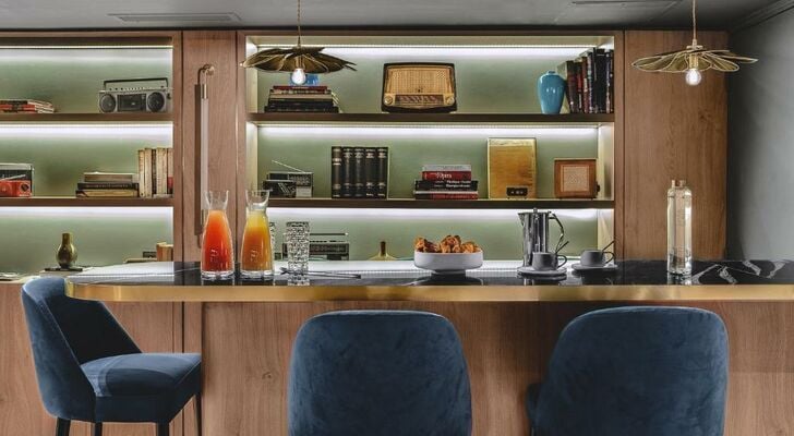 PLEY Hotel