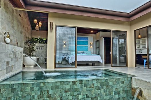 Golden Pineapple Villas-Adults Only