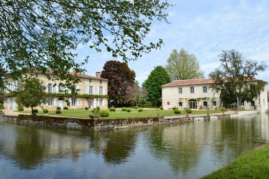 DOMAINE de la PARTOUCIE