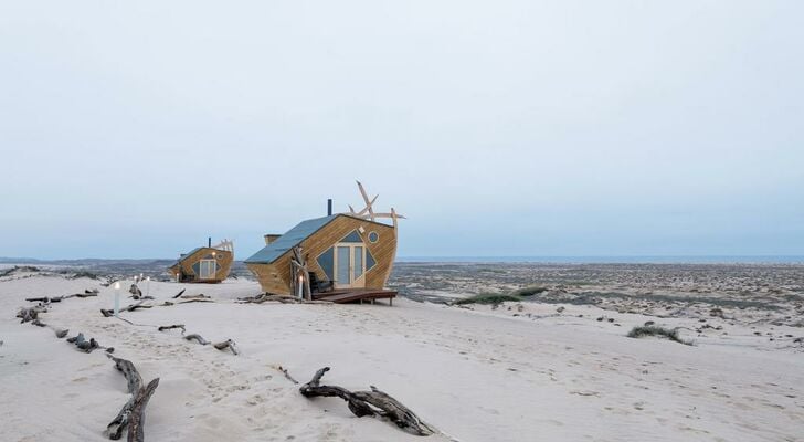 Shipwreck Lodge