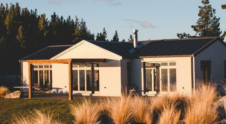 Mt Cook Lakeside Retreat