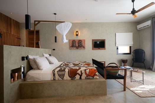 Yokan Lodge.