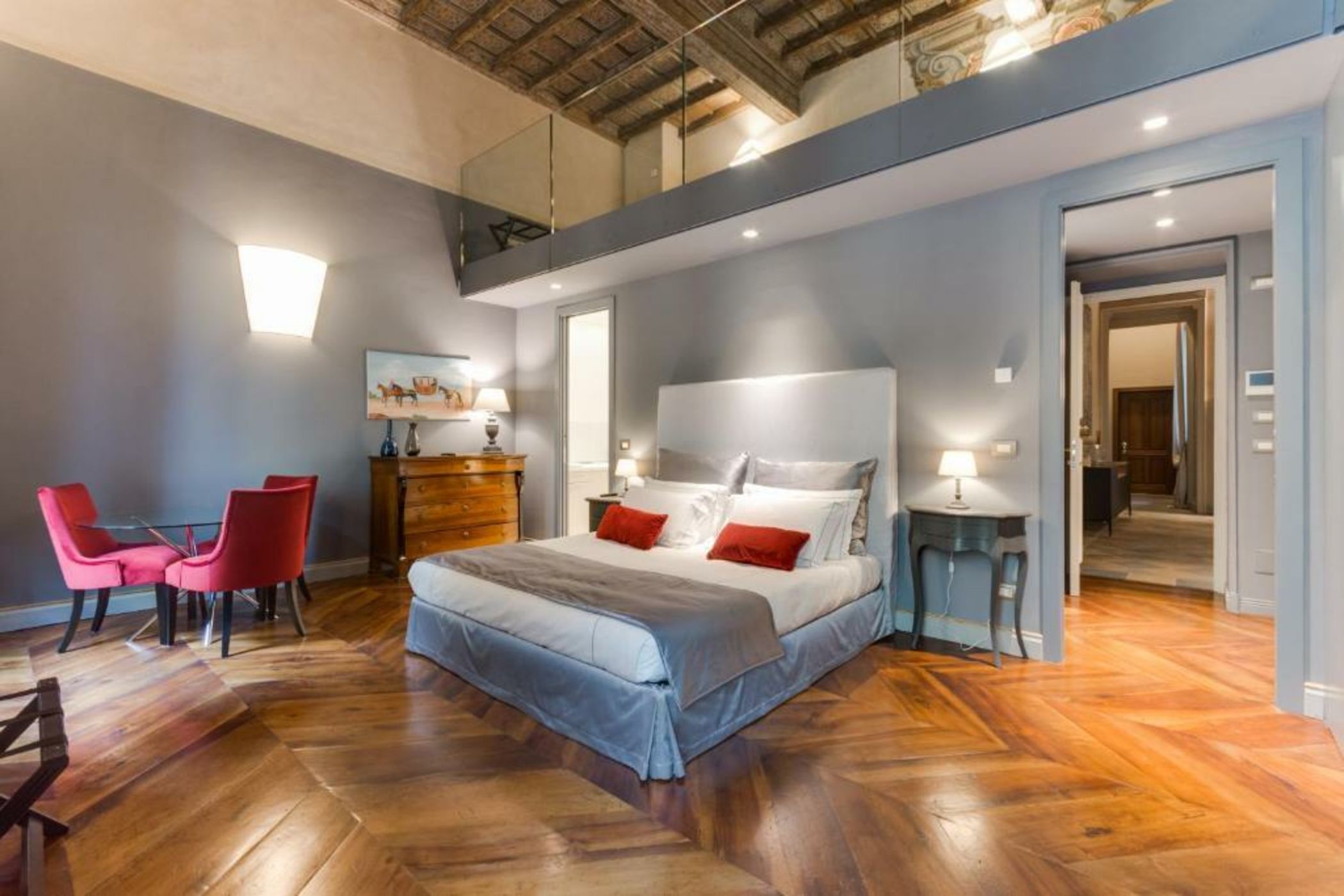 Palazzo Del Carretto-Art Apartments and Guesthouse
