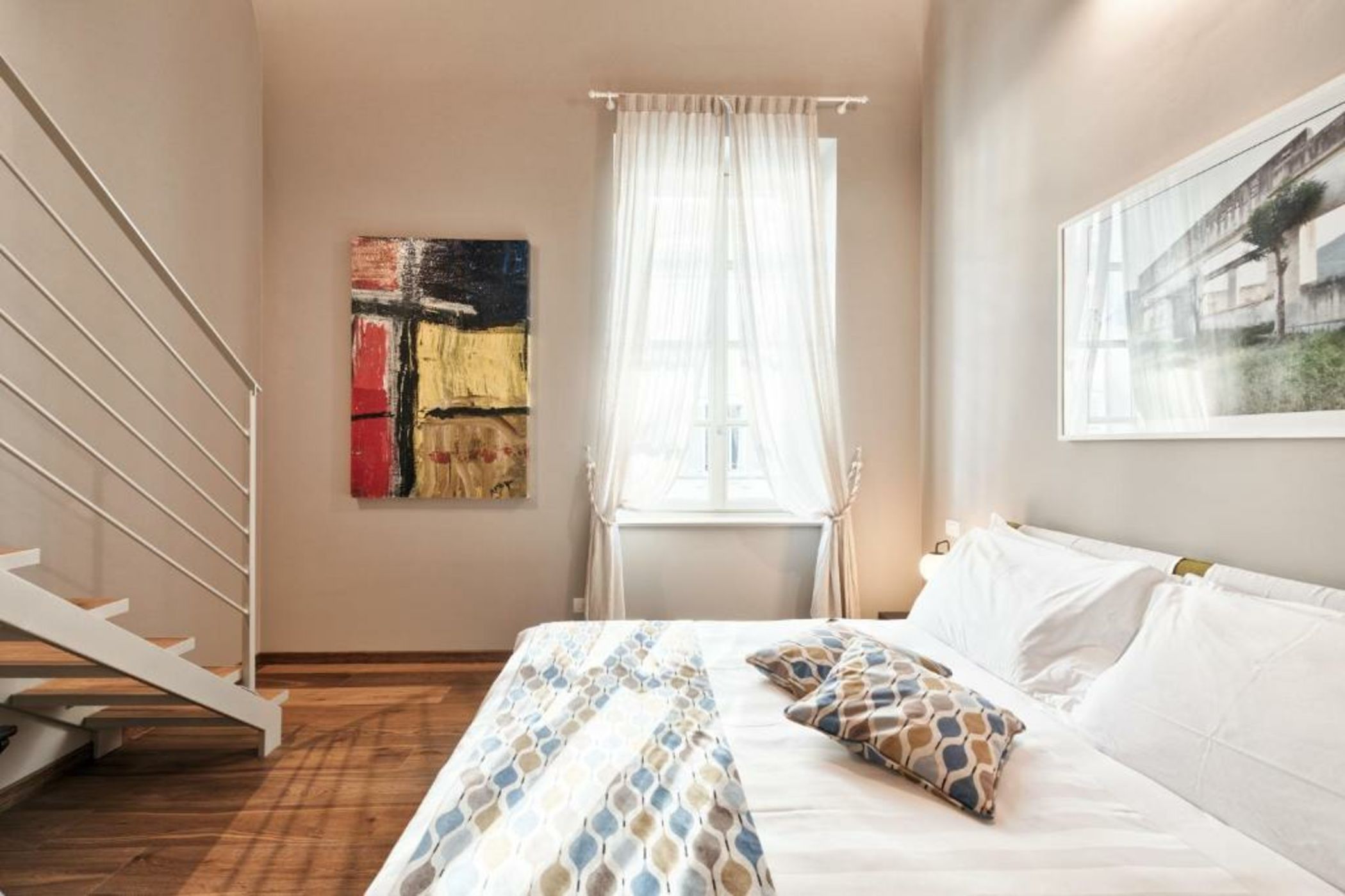 Palazzo Del Carretto-Art Apartments and Guesthouse