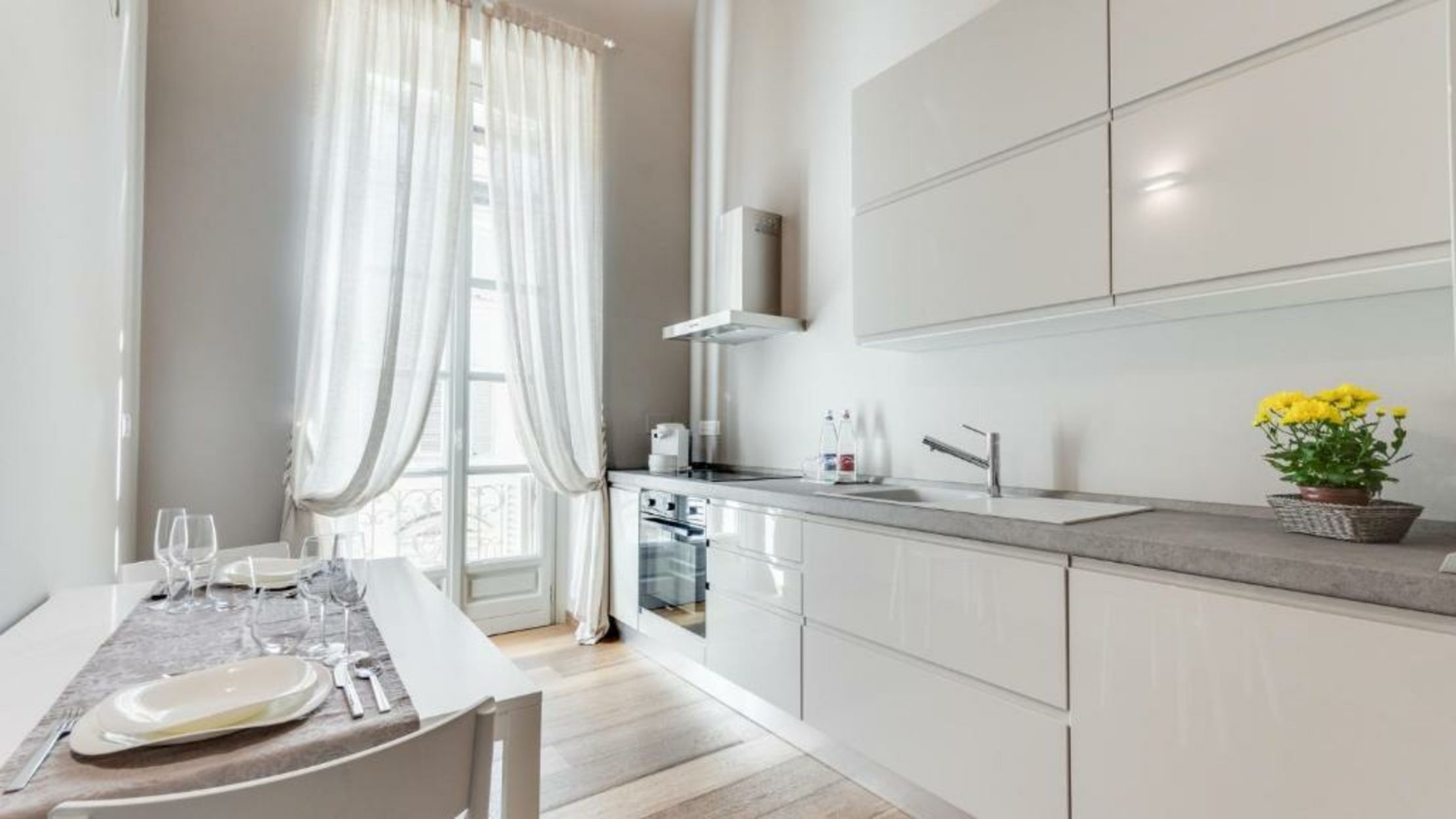 Palazzo Del Carretto-Art Apartments and Guesthouse