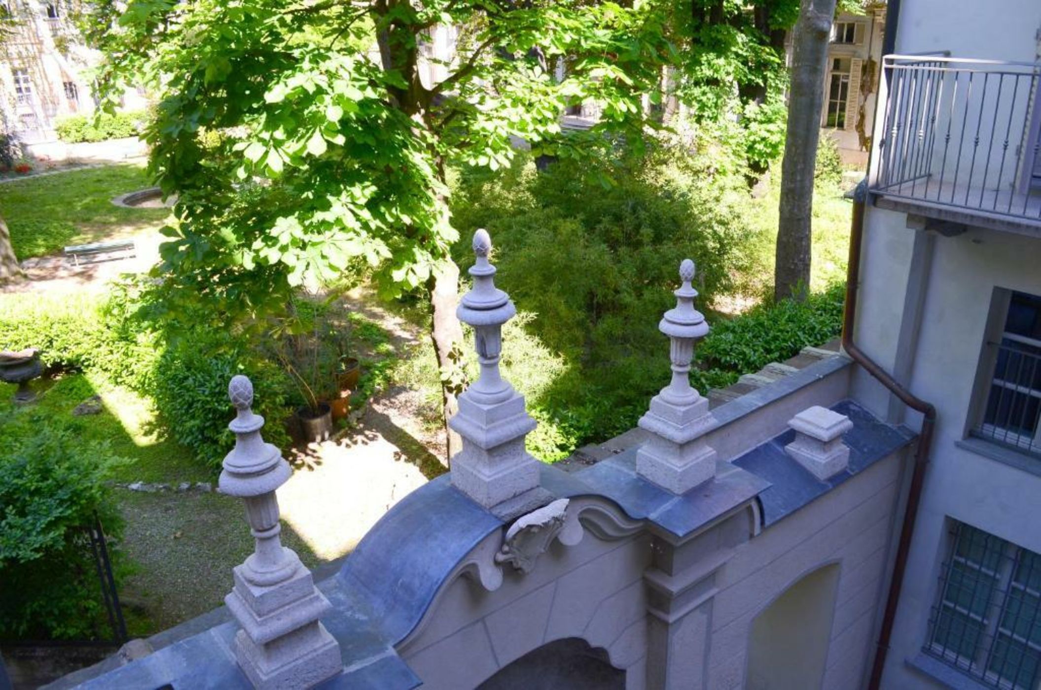 Palazzo Del Carretto-Art Apartments and Guesthouse