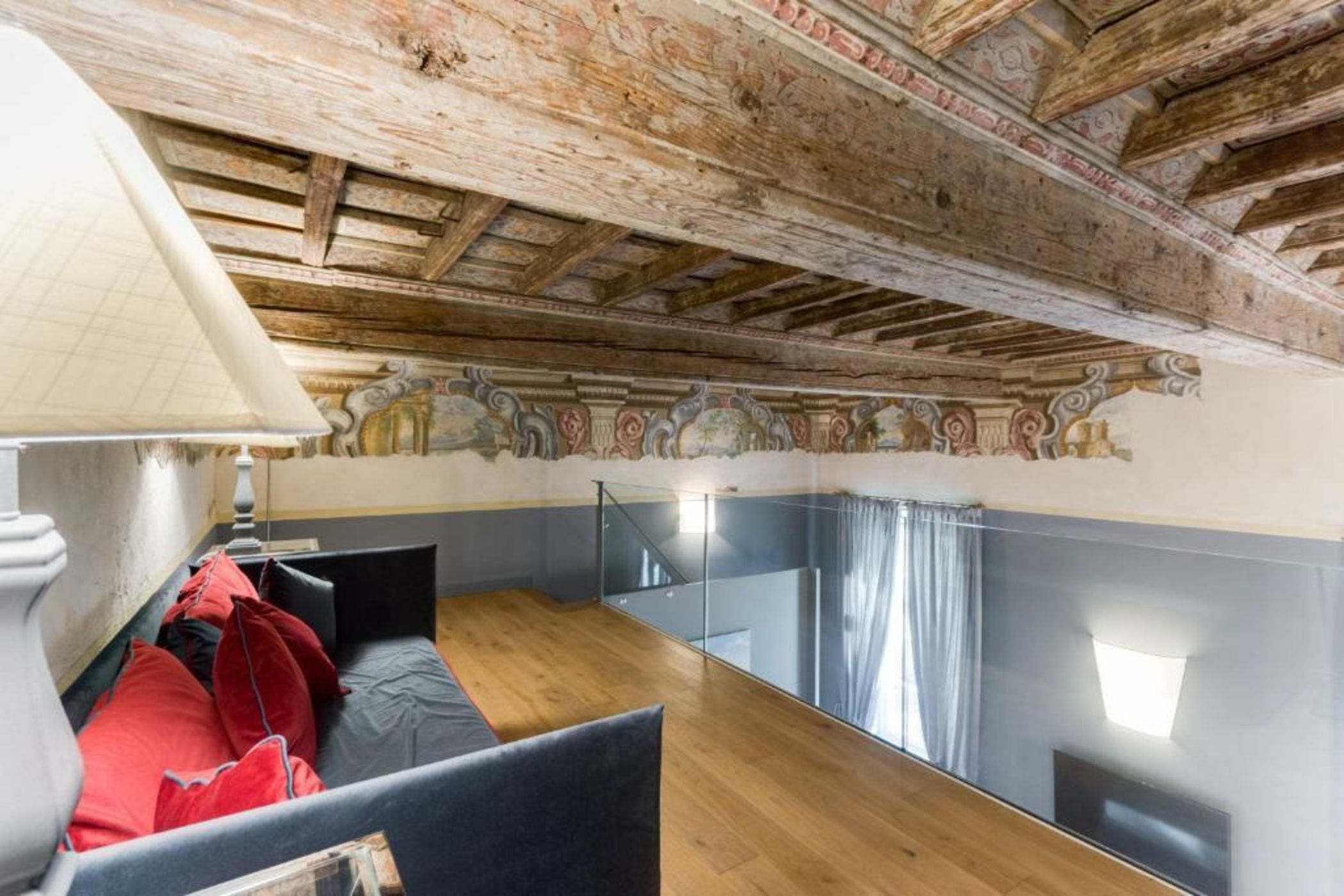 Palazzo Del Carretto-Art Apartments and Guesthouse