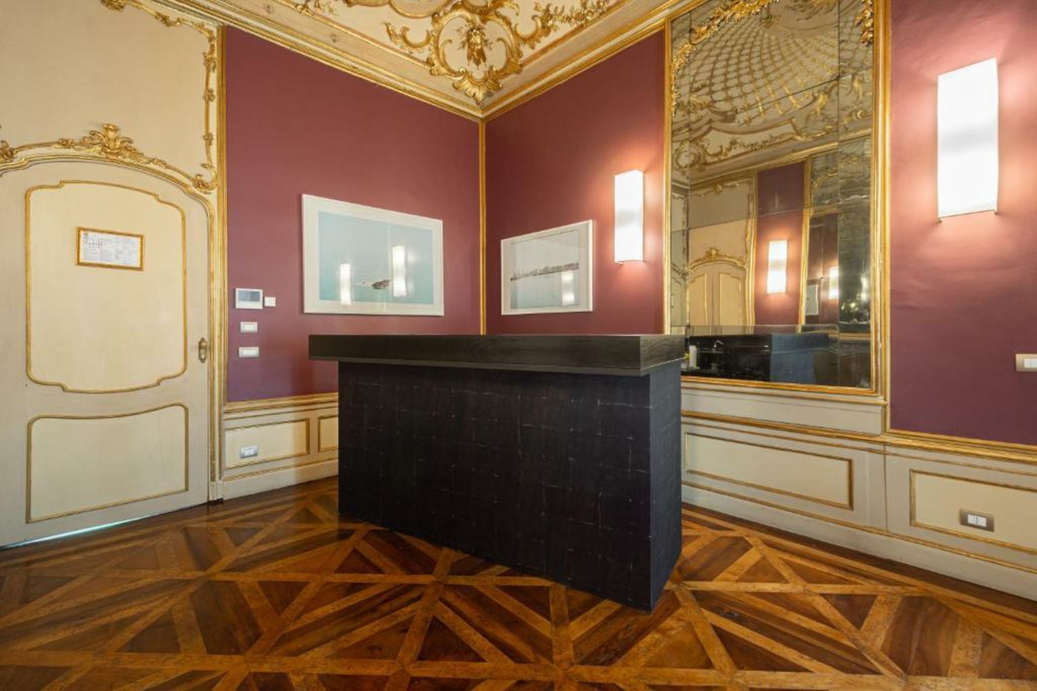 Palazzo Del Carretto-Art Apartments and Guesthouse