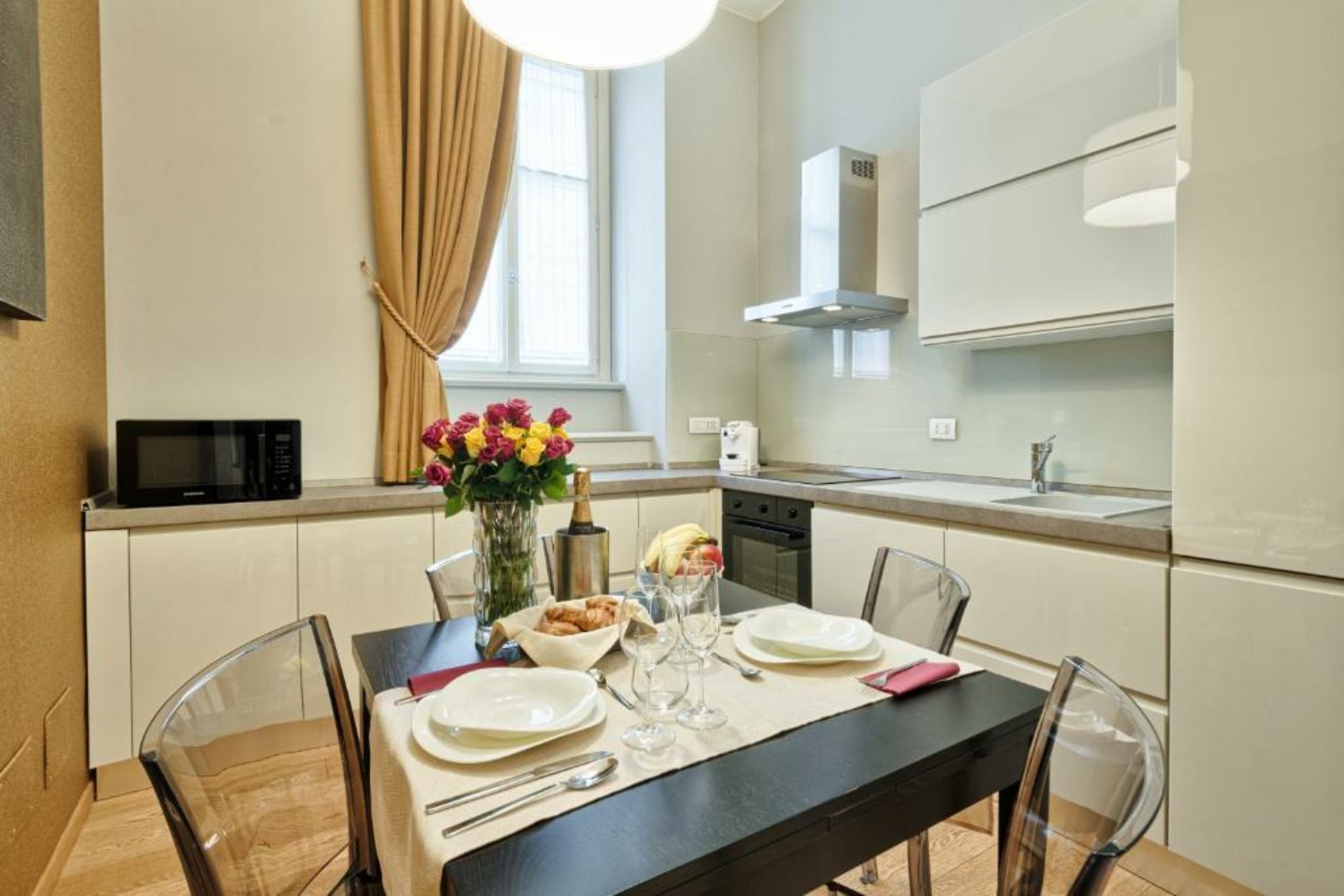 Palazzo Del Carretto-Art Apartments and Guesthouse