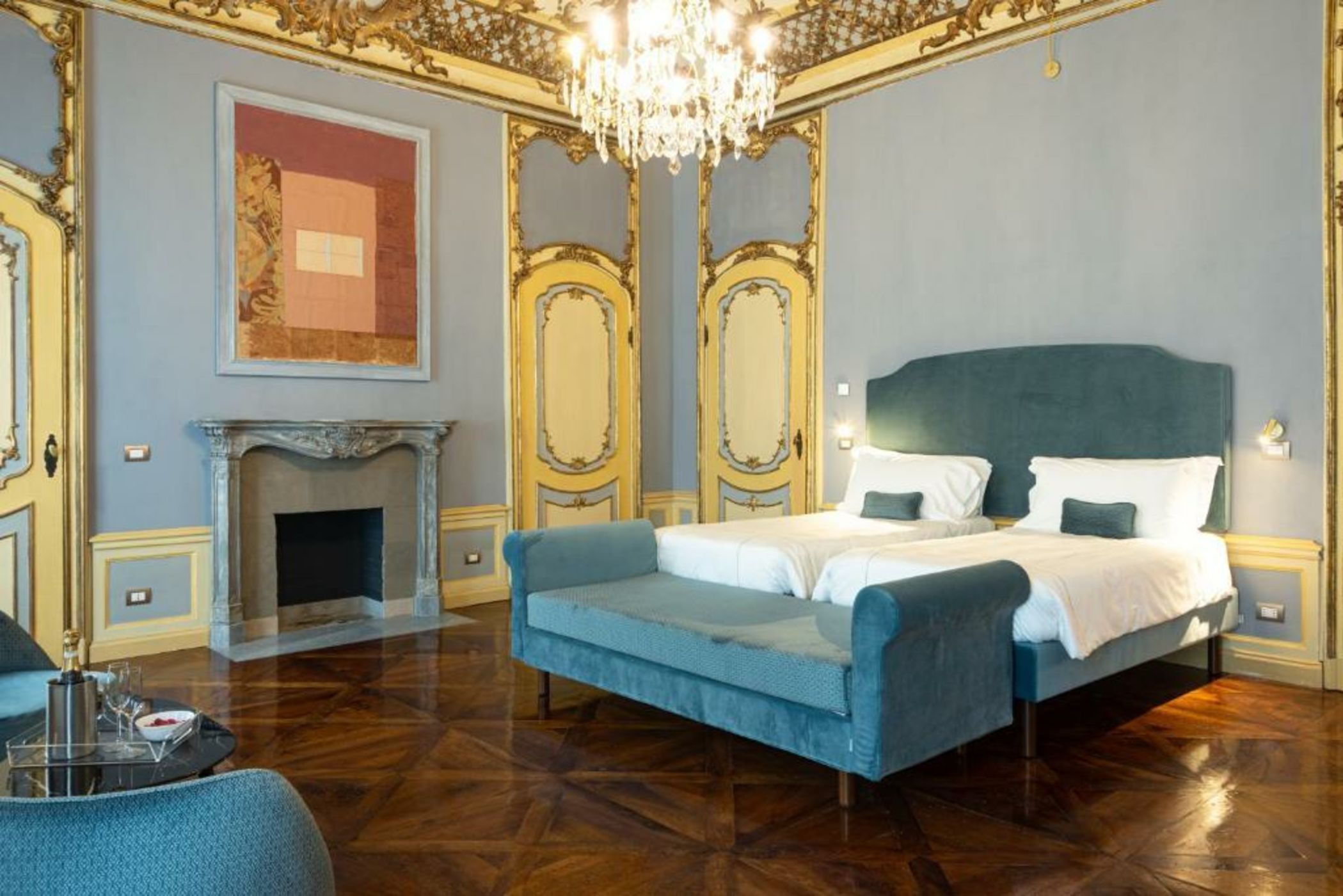 Palazzo Del Carretto-Art Apartments and Guesthouse