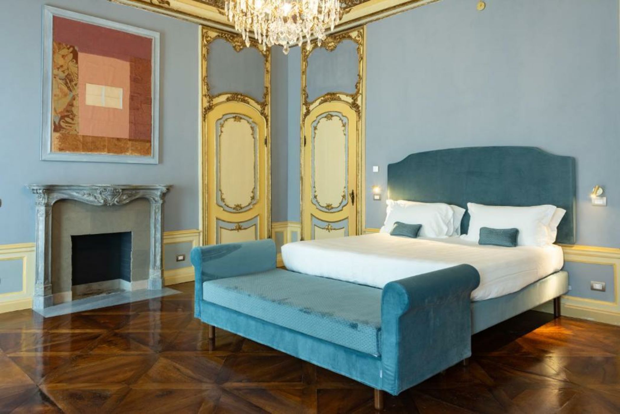 Palazzo Del Carretto-Art Apartments and Guesthouse