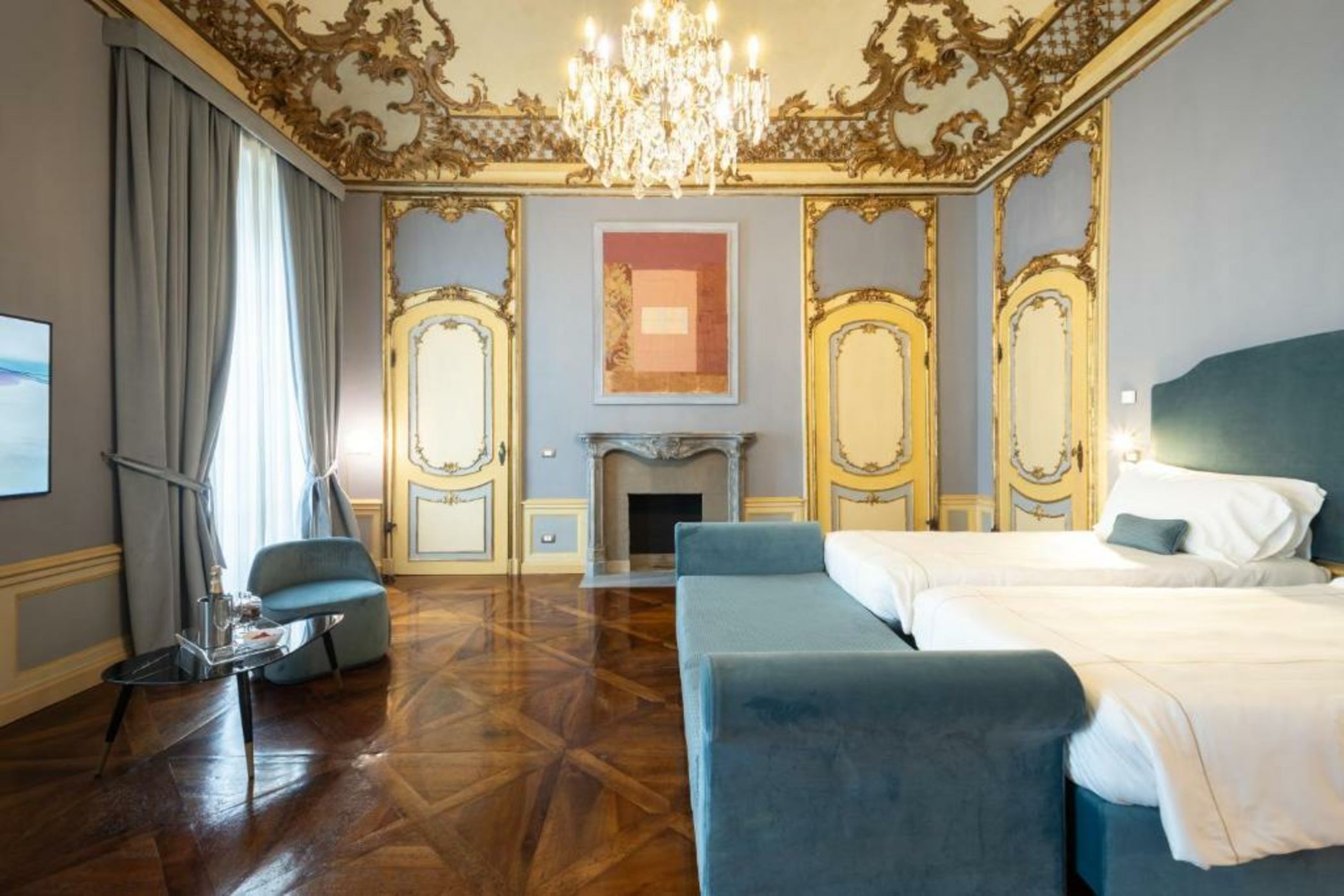 Palazzo Del Carretto-Art Apartments and Guesthouse