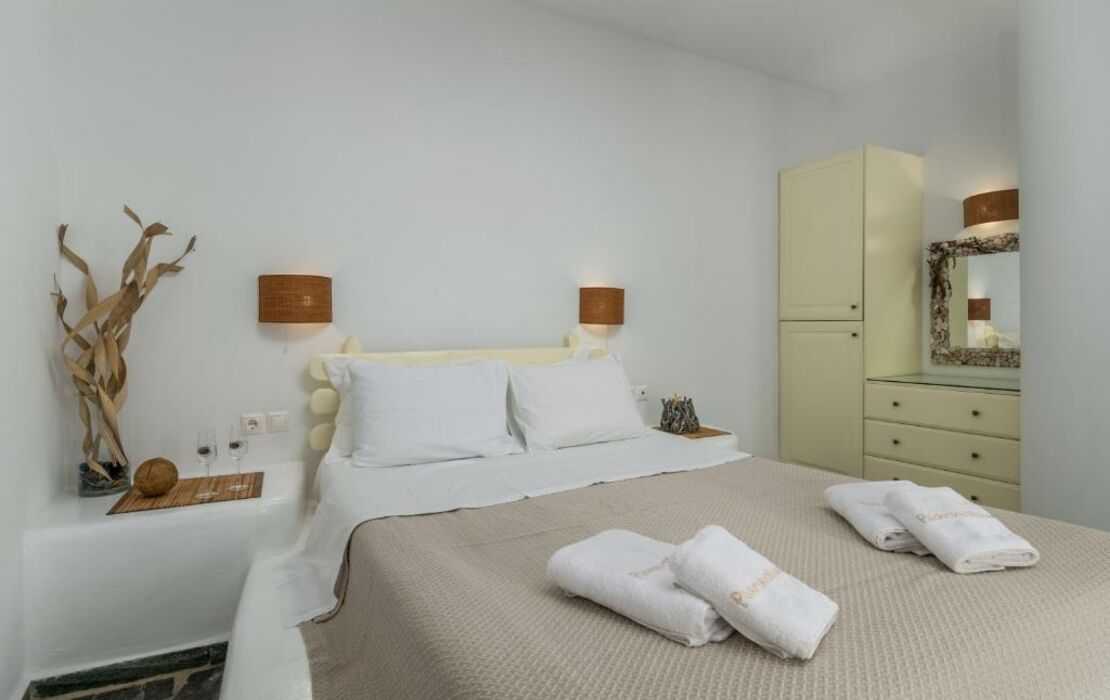 Psaravolada Hotel Milos