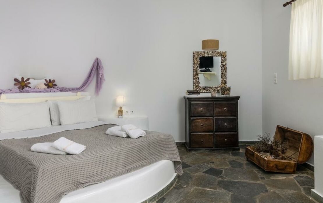 Psaravolada Hotel Milos