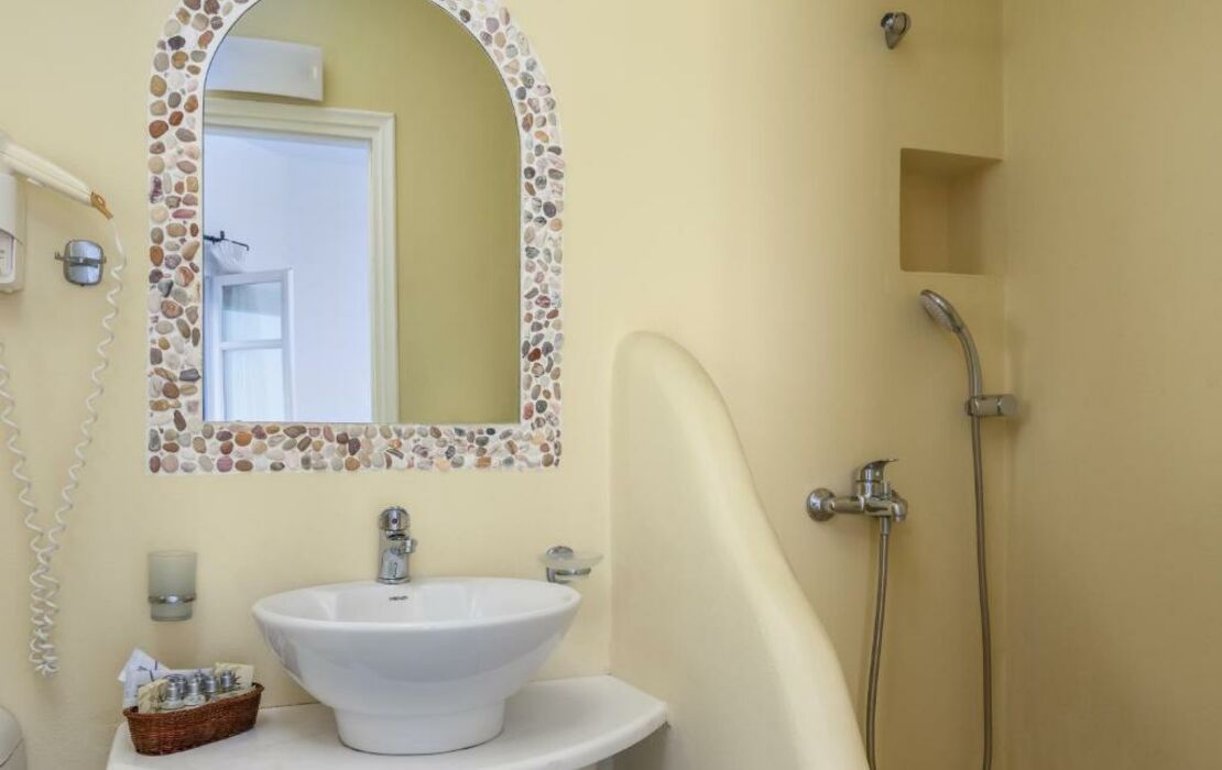 Psaravolada Hotel Milos