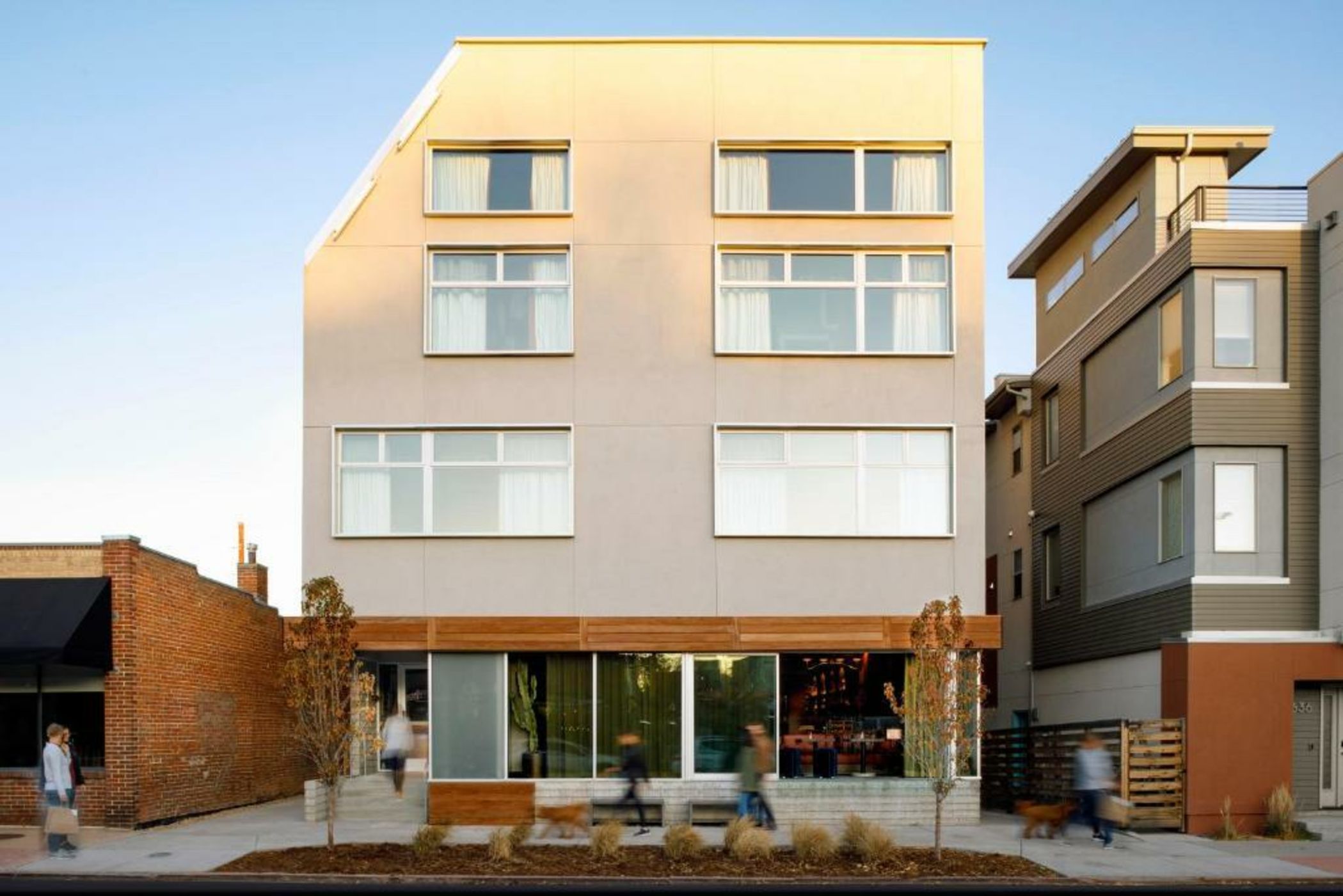 Life House, Lower Highlands