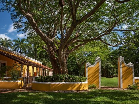 Hacienda Xcanatun by Angsana