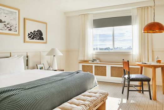 The Wayfinder Hotel