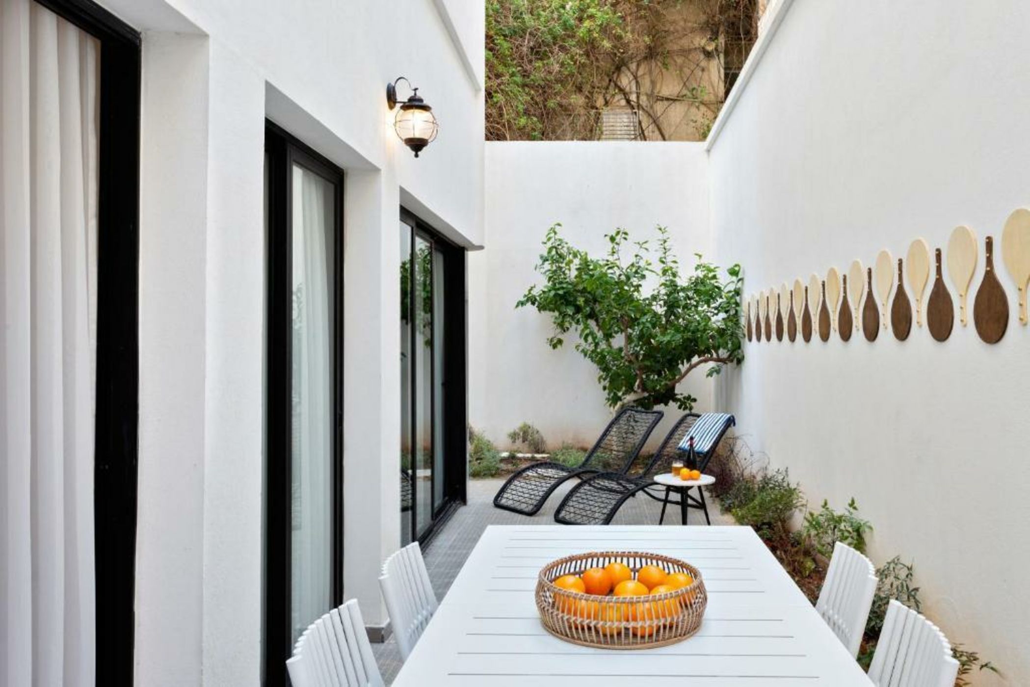 Mr. Ben Yehuda - By TLV2GO