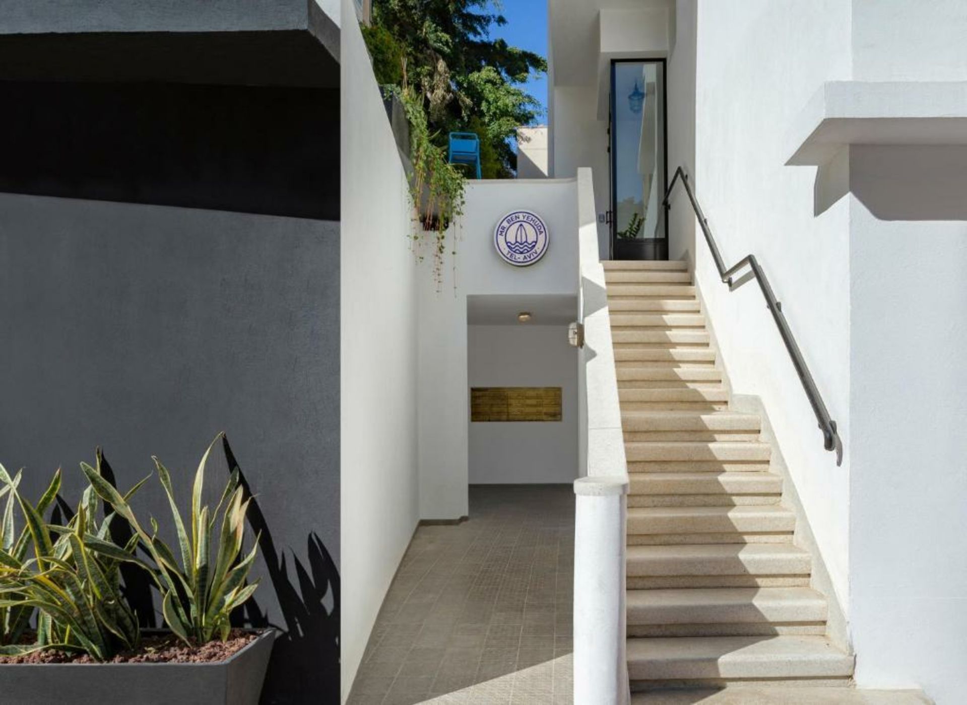 Mr. Ben Yehuda - By TLV2GO