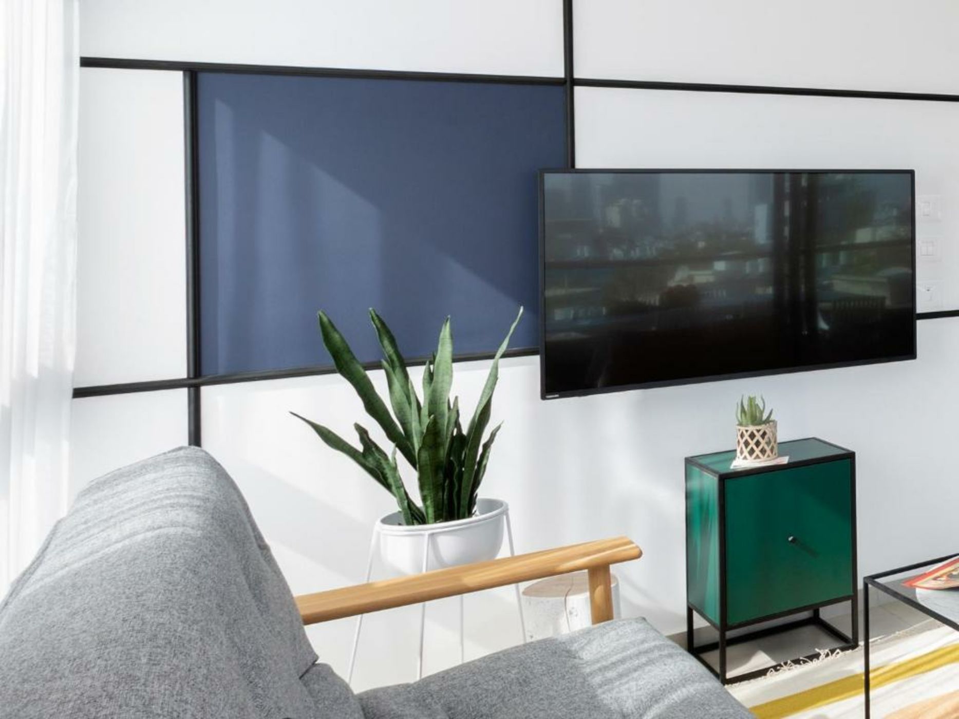 Mr. Ben Yehuda - By TLV2GO