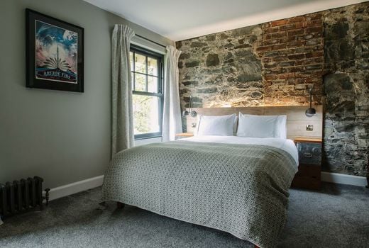 Suie Hunting Lodge
