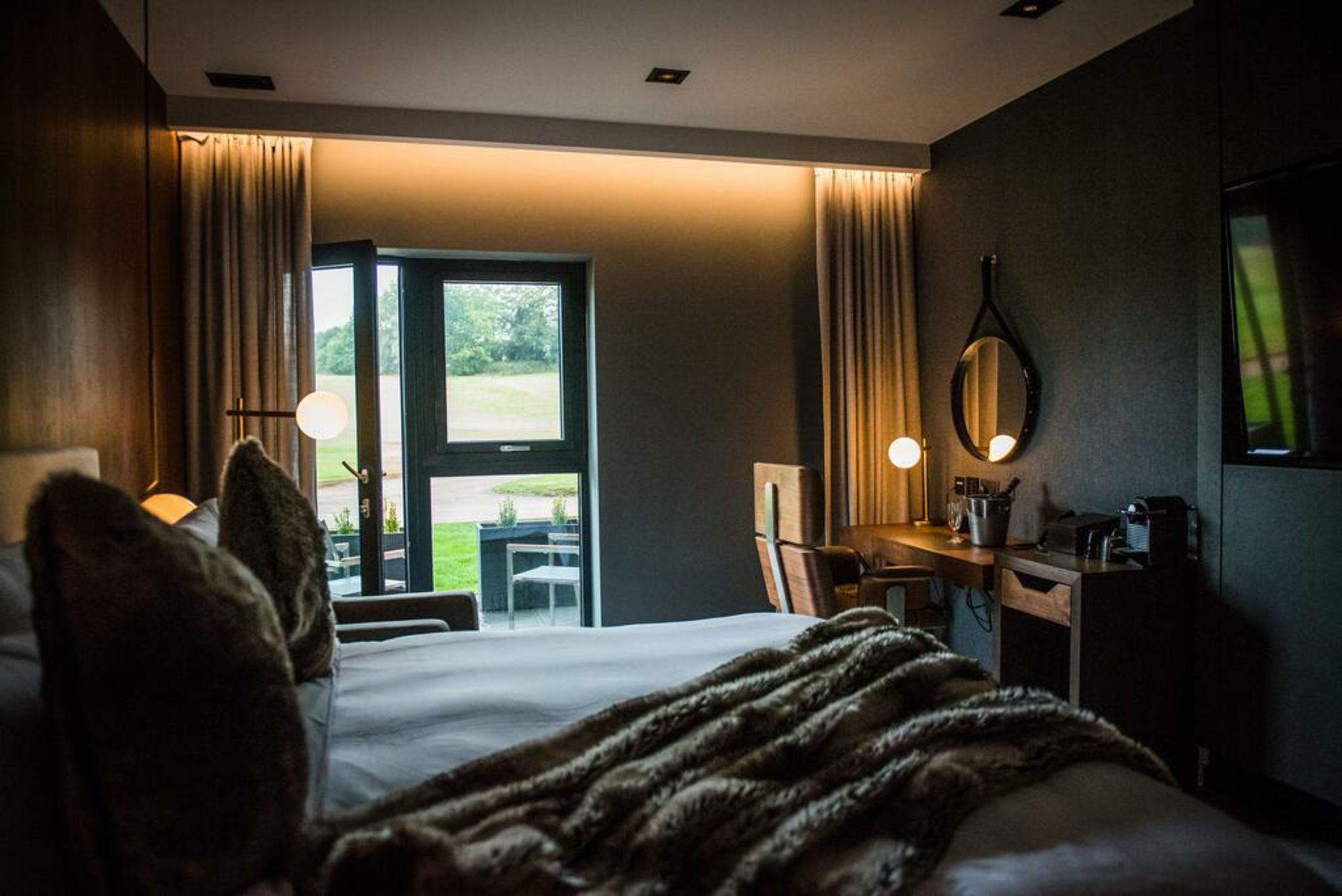 Cave Hotel near Canterbury