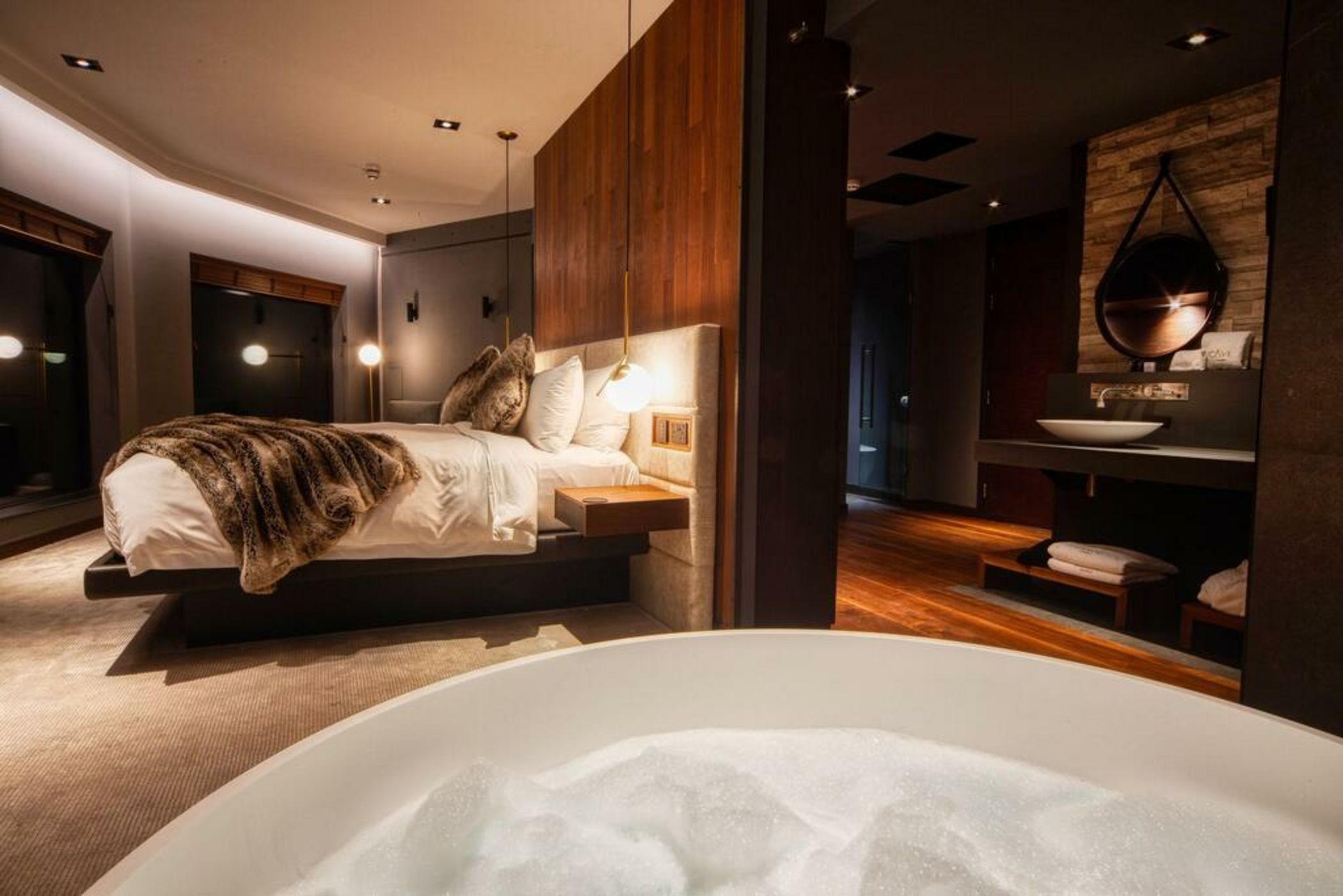 Cave Hotel near Canterbury