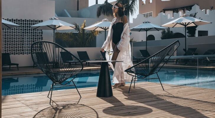 More Meni Residence & Suites