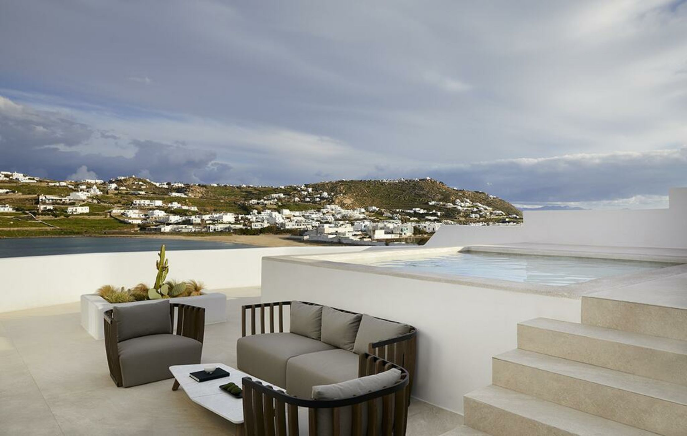 Aeonic Suites and Spa