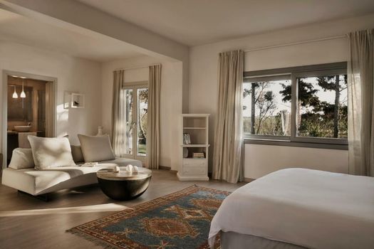 Yria Island Boutique Hotel & Spa